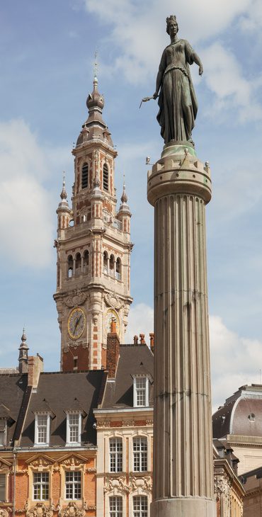 Grand Place de la ville de Lille. Bâtiments historiques